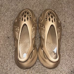 Authentic Yeezy shoes.size 8 1/2